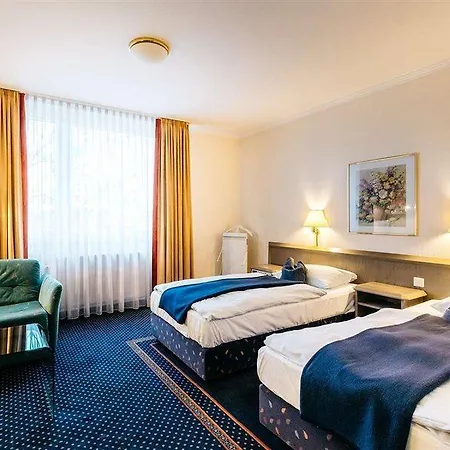 Consul Retro Hotel 3*